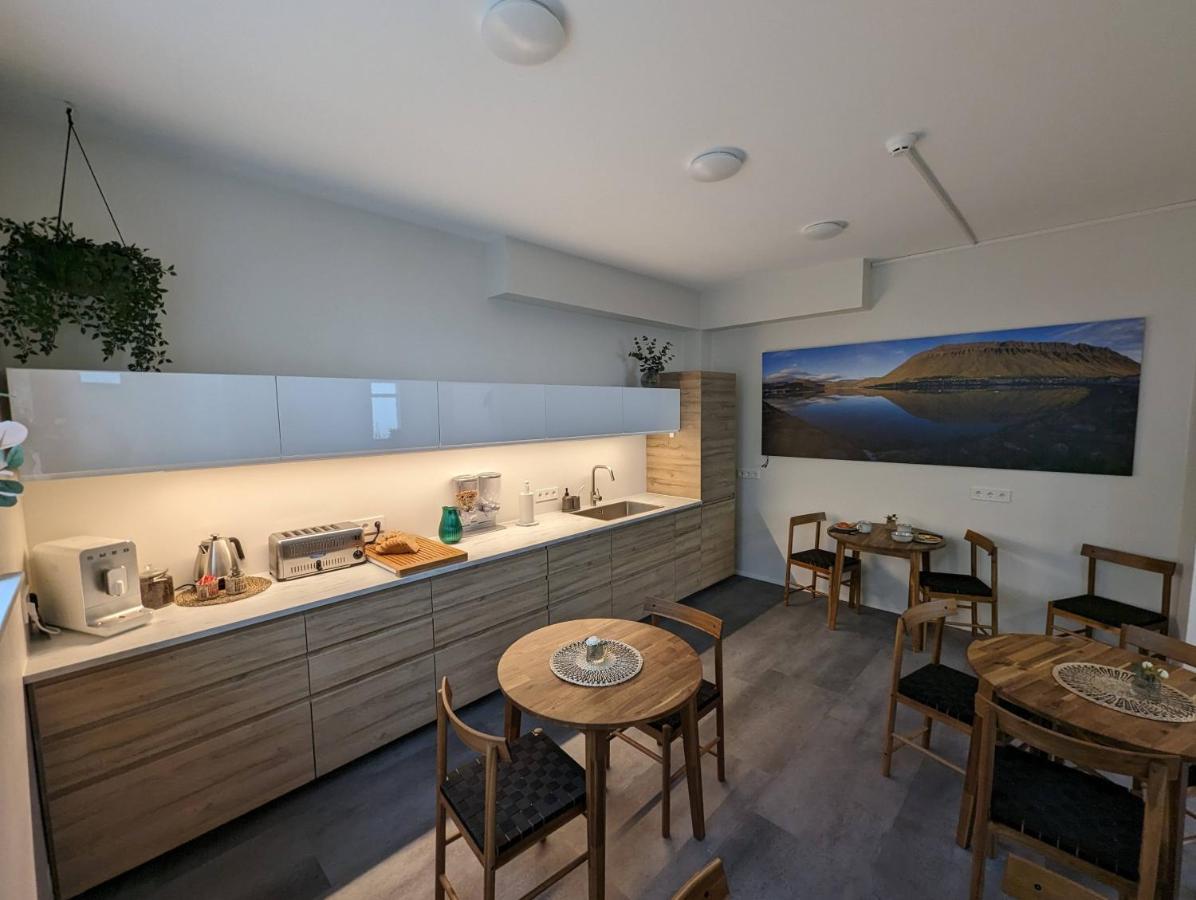 The Isafjoerthur Inn By Ourhotels Exteriör bild